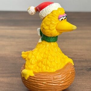 VINTAGE Sesame Street BIG BIRD Santa Hat Christmas Nest Applause PVC Toy Figure